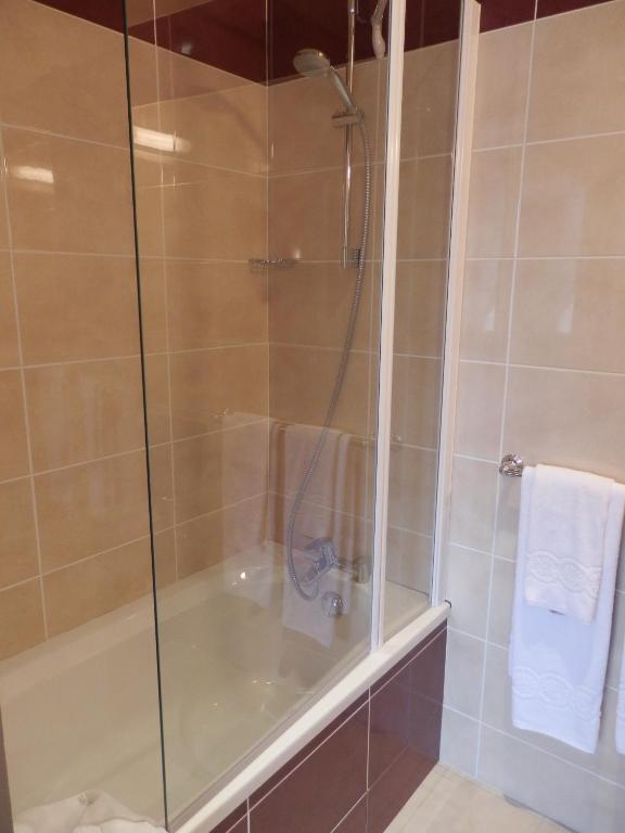 Le Comte Rouge Hotel Thonon-les-Bains Quarto foto